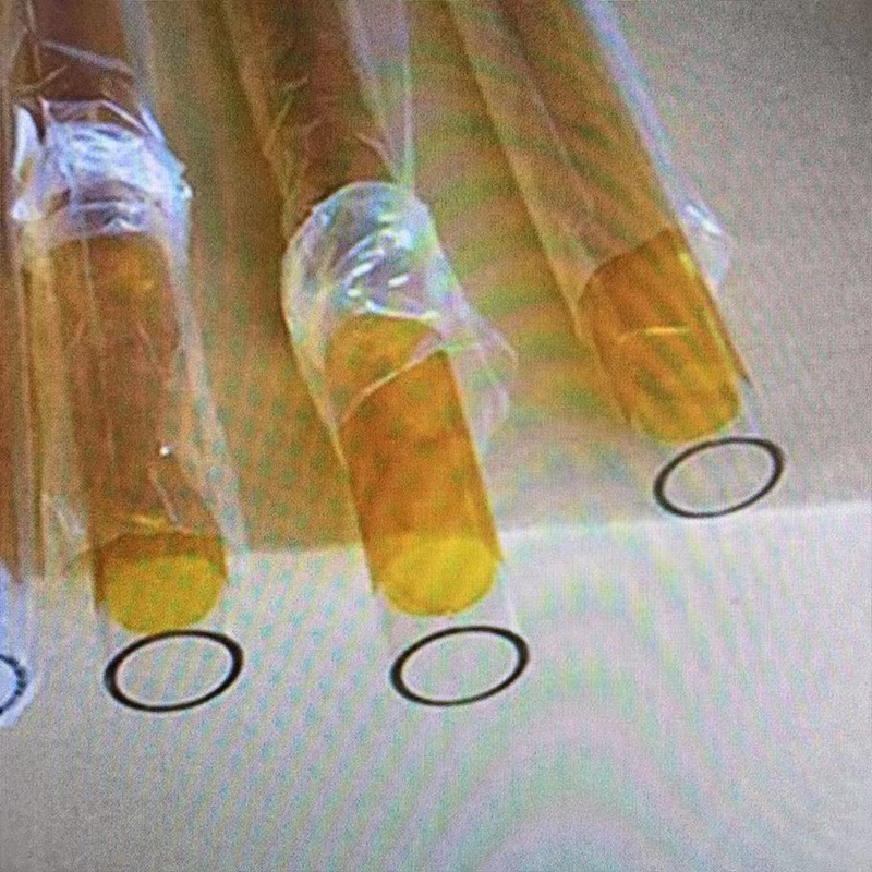 Rurka z czerwonego kwarcu